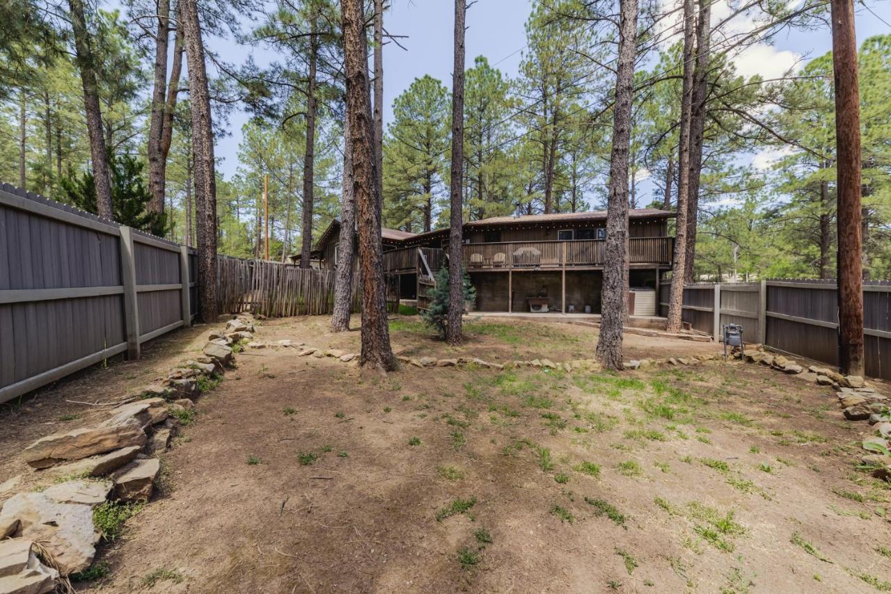 Rustic Pines Retreat Villa รุยโดโซ ภายนอก รูปภาพ