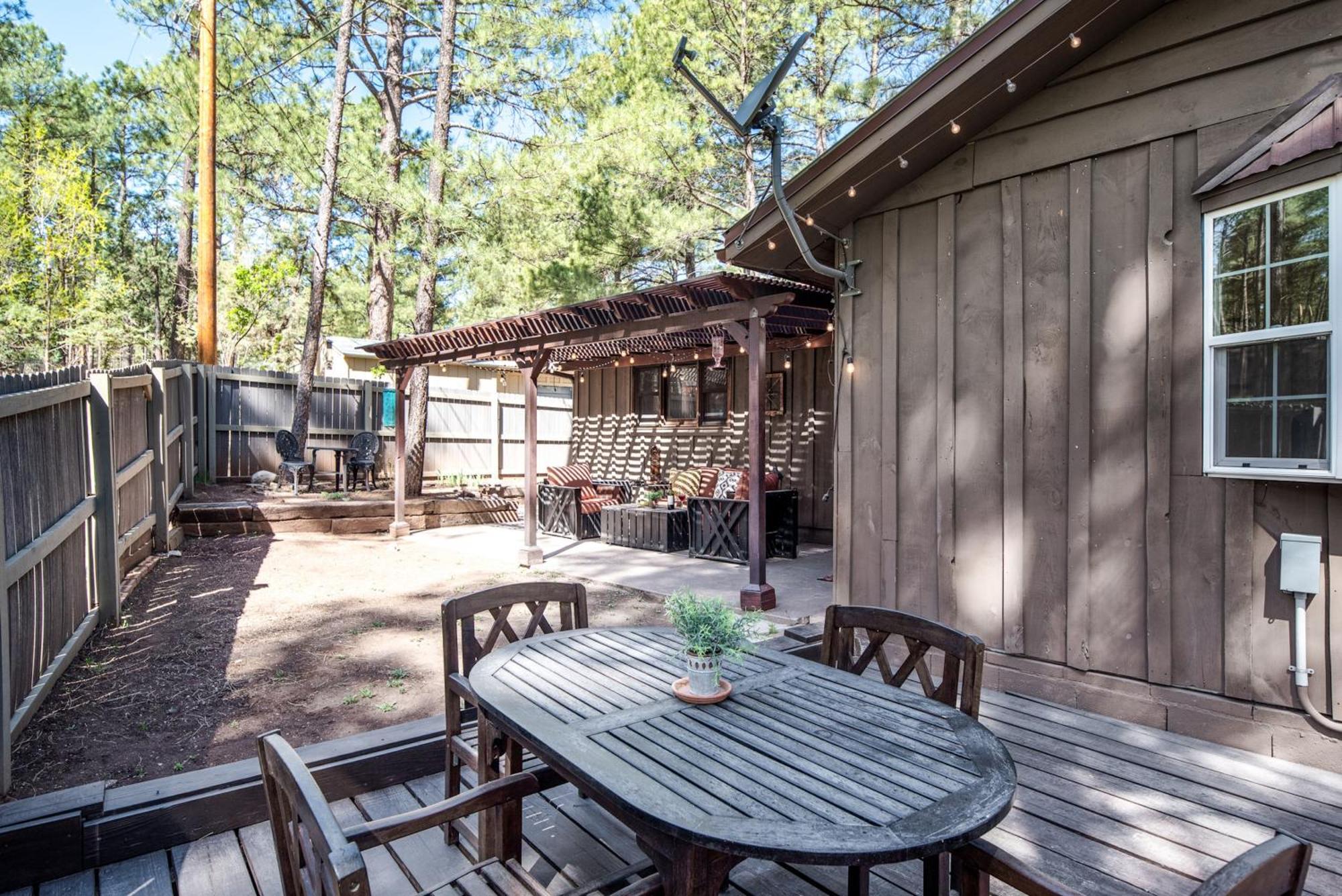 Rustic Pines Retreat Villa รุยโดโซ ห้อง รูปภาพ
